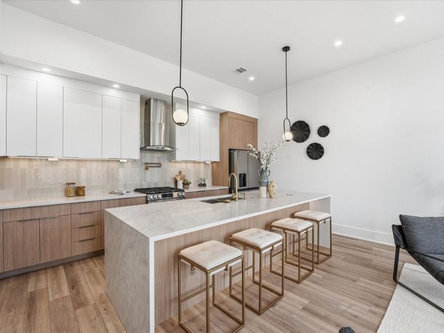 1513 Mckee Street, Houston, TX 77009