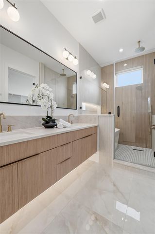 1513 Mckee Street, Houston, TX 77009