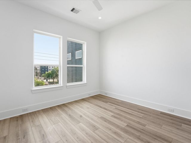 1513 Mckee Street, Houston, TX 77009