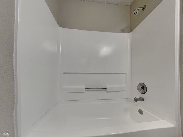 4139 Canapple Drive, Indianapolis, IN 46235