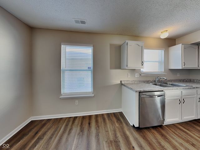 4139 Canapple Drive, Indianapolis, IN 46235