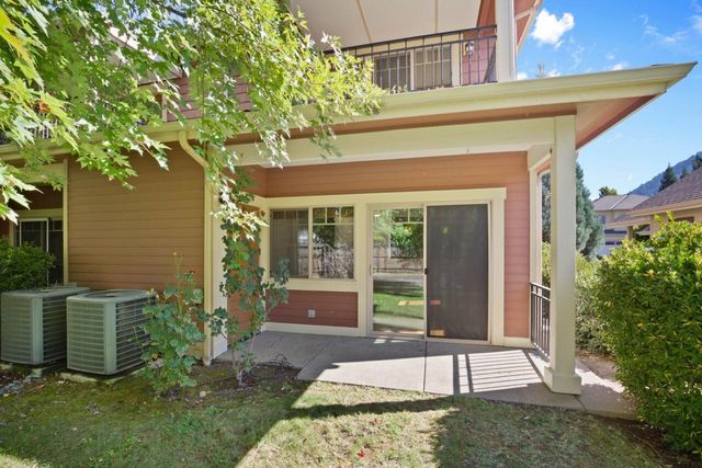 1106 SE Catherine Way, Grants Pass, OR 97526