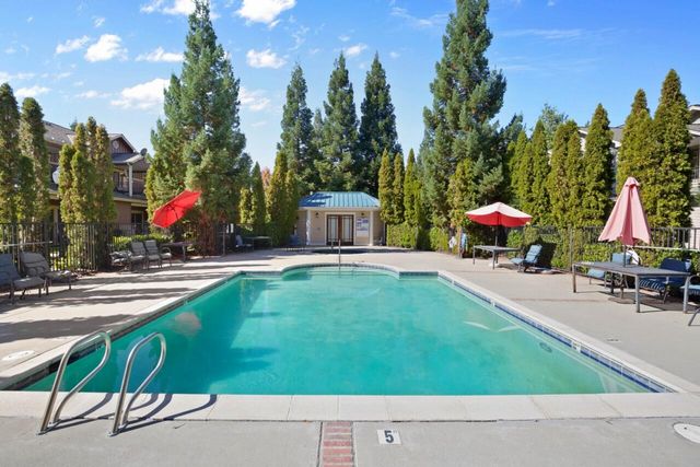 1106 SE Catherine Way, Grants Pass, OR 97526