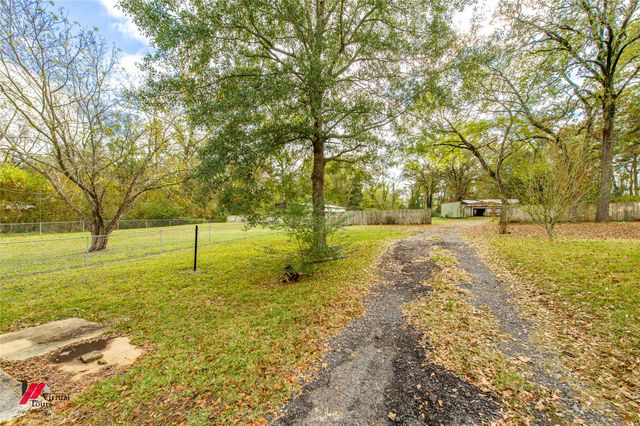 337 Flournoy Lucas Road, Shreveport, LA 71106