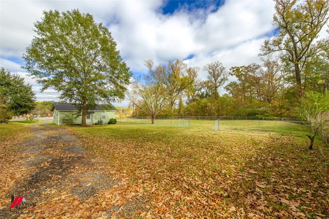337 Flournoy Lucas Road, Shreveport, LA 71106