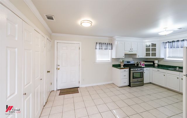 337 Flournoy Lucas Road, Shreveport, LA 71106