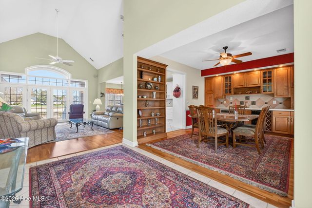 1126 N Middleton Drive NW, Calabash, NC 28467