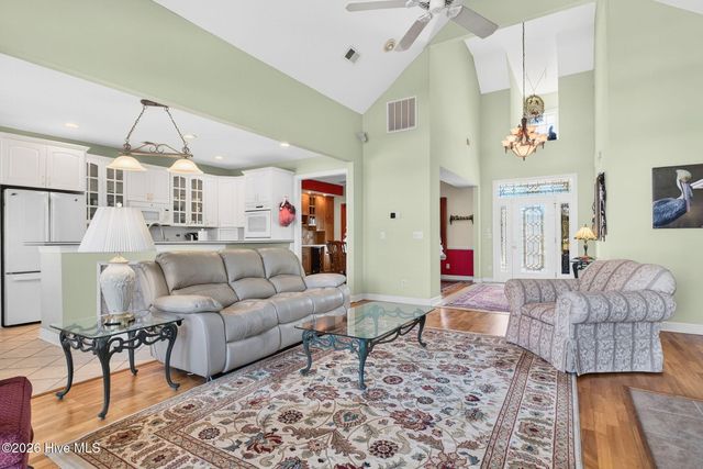 1126 N Middleton Drive NW, Calabash, NC 28467