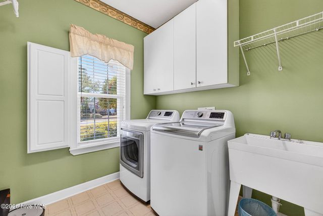 1126 N Middleton Drive NW, Calabash, NC 28467