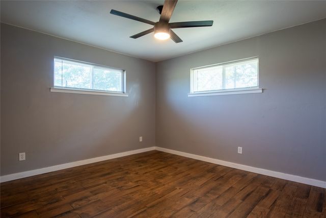 1117 Ross Lane, Granbury, TX 76048