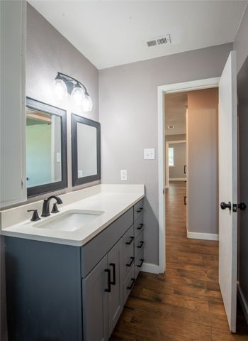 1117 Ross Lane, Granbury, TX 76048
