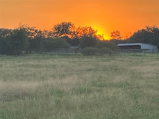 1117 Ross Lane, Granbury, TX 76048