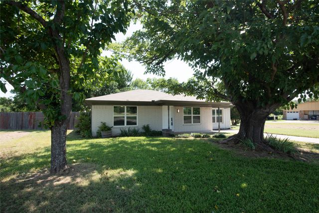 1117 Ross Lane, Granbury, TX 76048