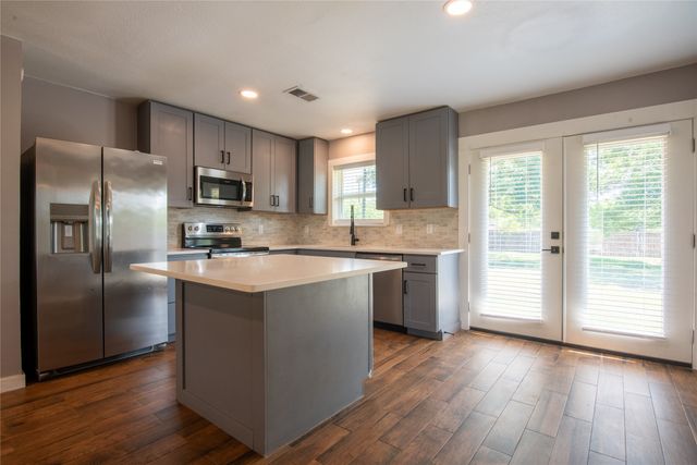 1117 Ross Lane, Granbury, TX 76048
