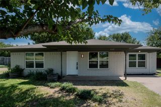 1117 Ross Lane, Granbury, TX 76048