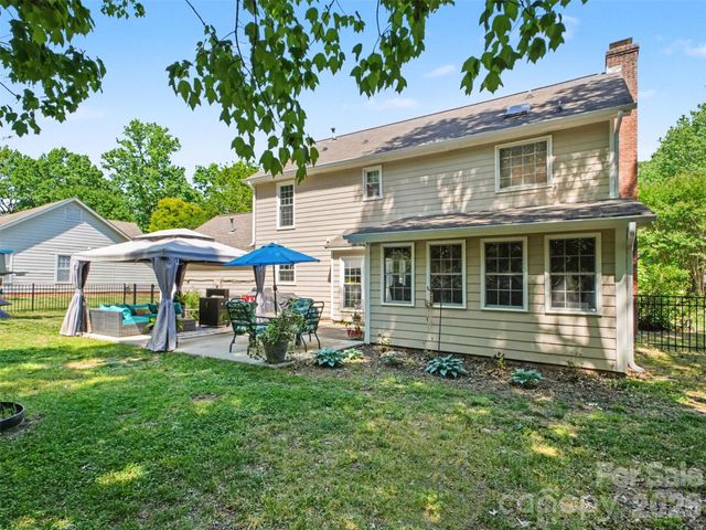 13333 Kintyre Court, Matthews, NC 28105
