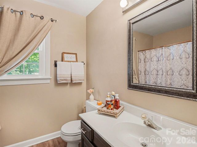 13333 Kintyre Court, Matthews, NC 28105