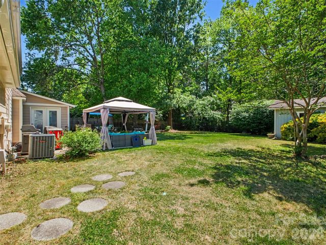 13333 Kintyre Court, Matthews, NC 28105