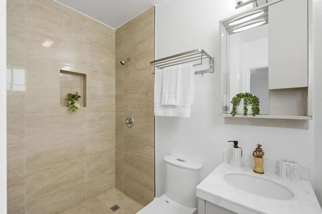 152 W Moltke Street, Daly City, CA 94014