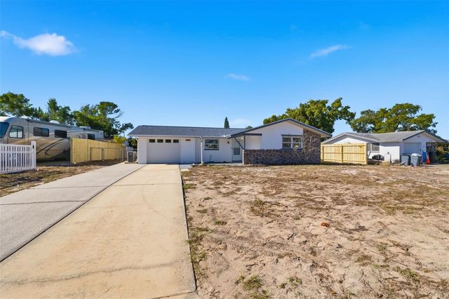 10521 OAK HILL DRIVE, Port Richey, FL 34668