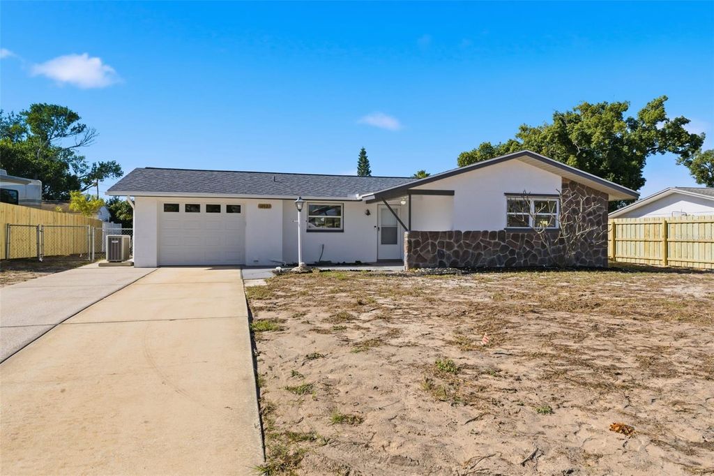 10521 OAK HILL DRIVE, Port Richey, FL 34668