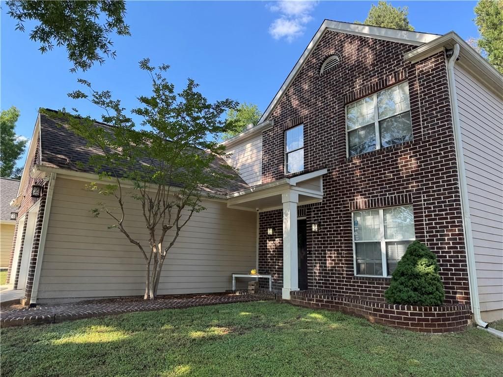 Image 2 of property listing at 3435 Palisade Lake Drive, Duluth, GA 30096