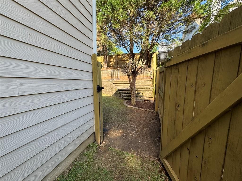 Image 26 of property listing at 3435 Palisade Lake Drive, Duluth, GA 30096