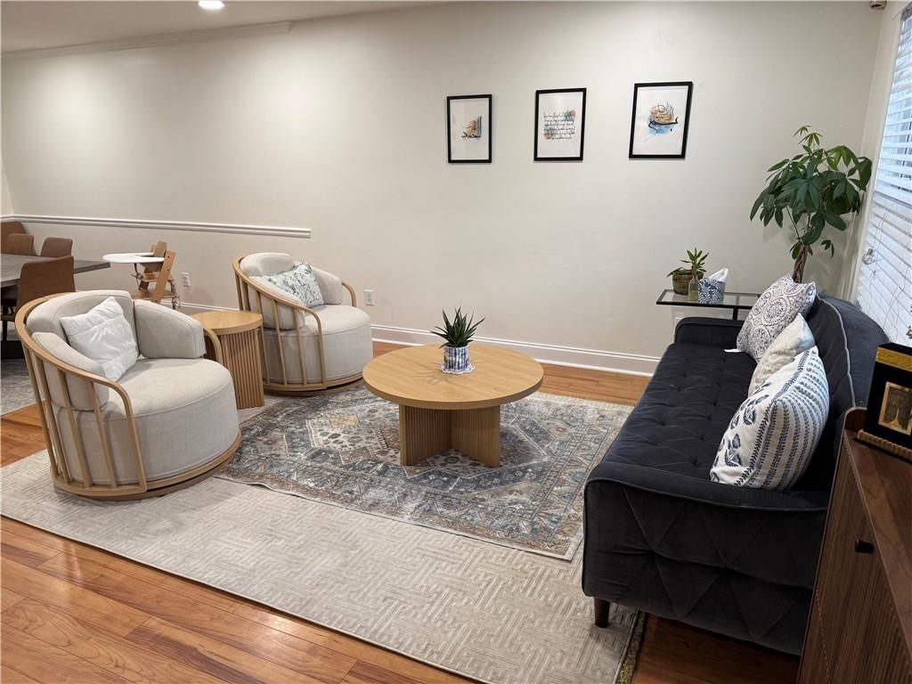 Image 7 of property listing at 3435 Palisade Lake Drive, Duluth, GA 30096