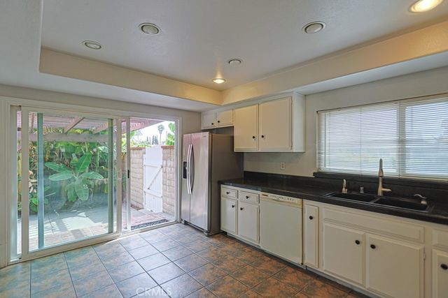 16404 Ponderosa St., Fountain Valley, CA 92708