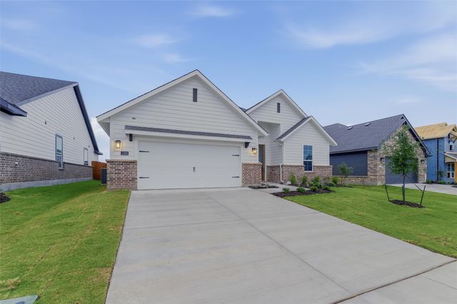 1329 Frio Drive, Springtown, TX 76082