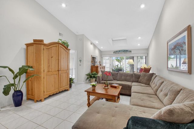 10039 Andrea Lane A, Boynton Beach, FL 33437
