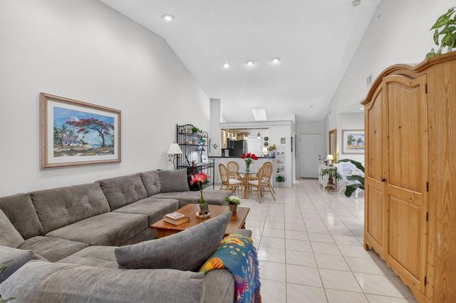 10039 Andrea Lane A, Boynton Beach, FL 33437
