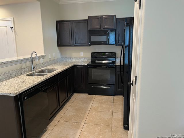 6618 Mia Way, San Antonio, TX 78233