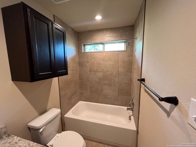 6618 Mia Way, San Antonio, TX 78233