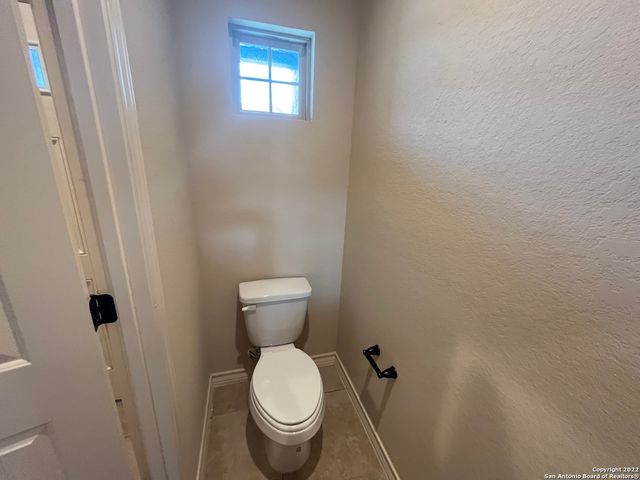 6618 Mia Way, San Antonio, TX 78233