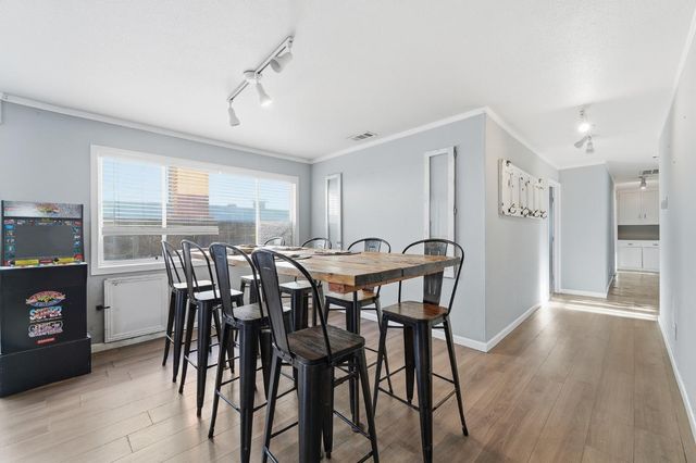 1225 Chehalem Dr, Modesto, CA 95350