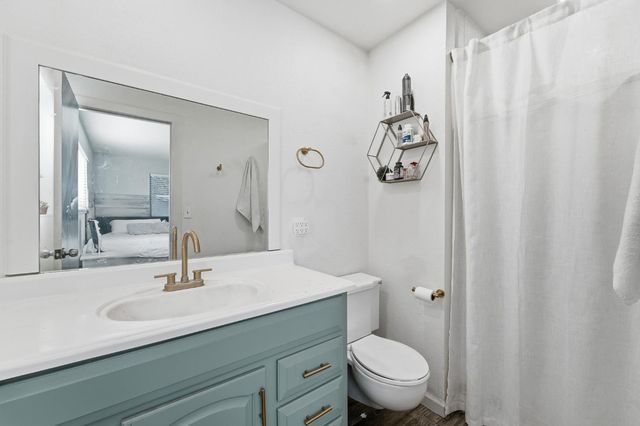 1225 Chehalem Dr, Modesto, CA 95350