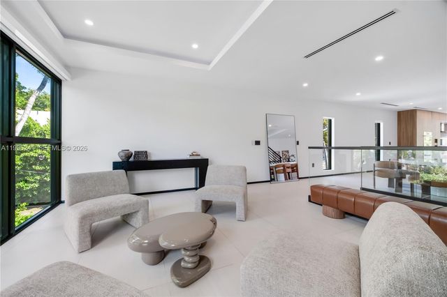 420 SW 15th Road 420, Miami, FL 33129