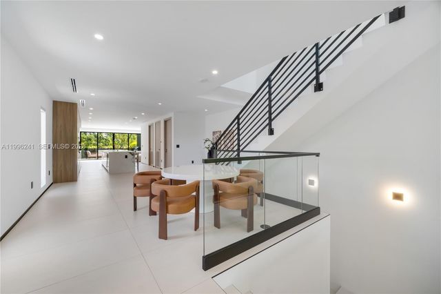 420 SW 15th Road 420, Miami, FL 33129