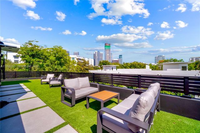 420 SW 15th Road 420, Miami, FL 33129