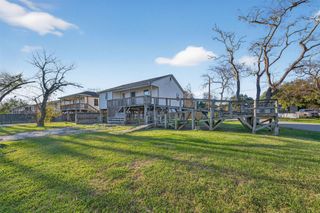 506 Oklahoma Avenue, Bacliff, TX 77518