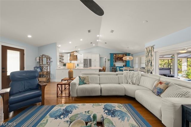 11940 Oakland DR, Bokeelia, FL 33922