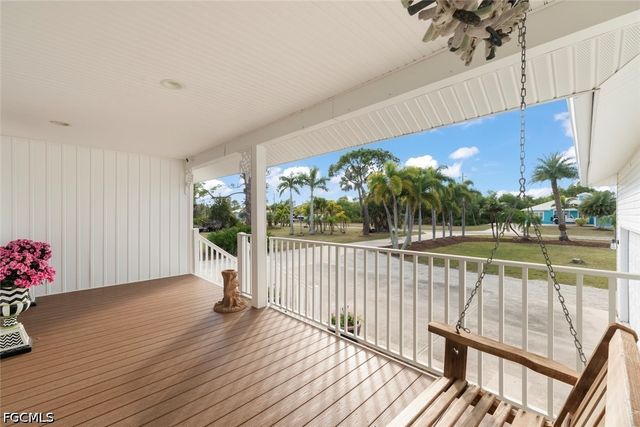 11940 Oakland DR, Bokeelia, FL 33922