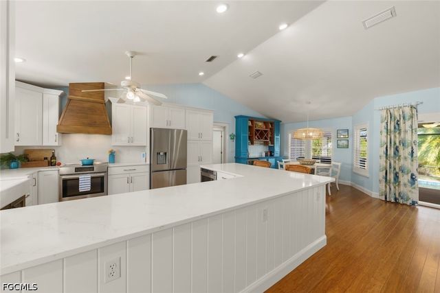 11940 Oakland DR, Bokeelia, FL 33922