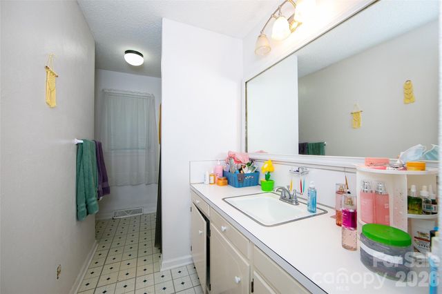 1107 Hardin Drive, Shelby, NC 28150