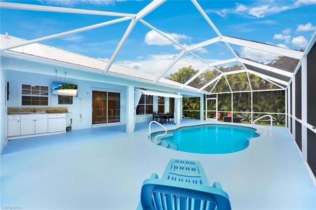 250 SE 44th ST, Cape Coral, FL 33904