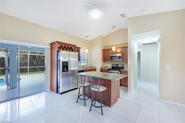 250 SE 44th ST, Cape Coral, FL 33904