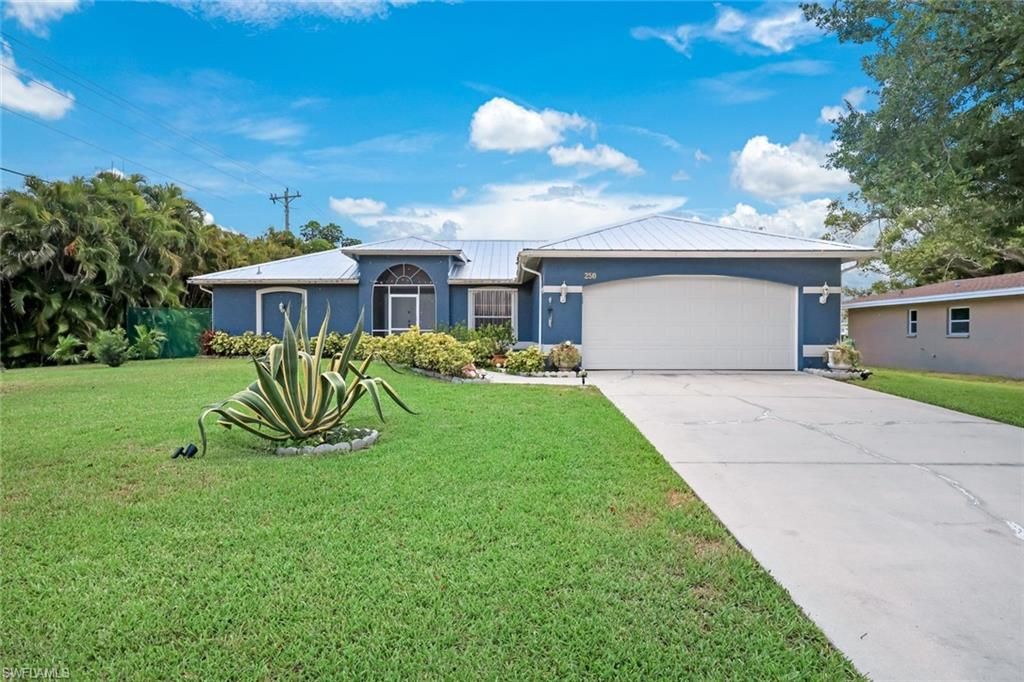 250 SE 44th ST, Cape Coral, FL 33904