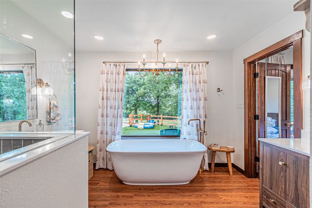 4505 Hunters Glen Court, Granbury, TX 76048