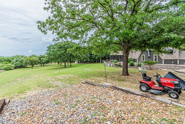 4505 Hunters Glen Court, Granbury, TX 76048